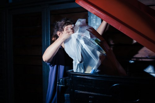 Different types of skips for hire in Hendon